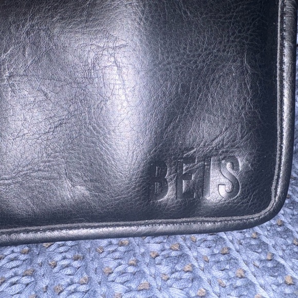 BEIS Black Travel Bag - Picture 2 of 3